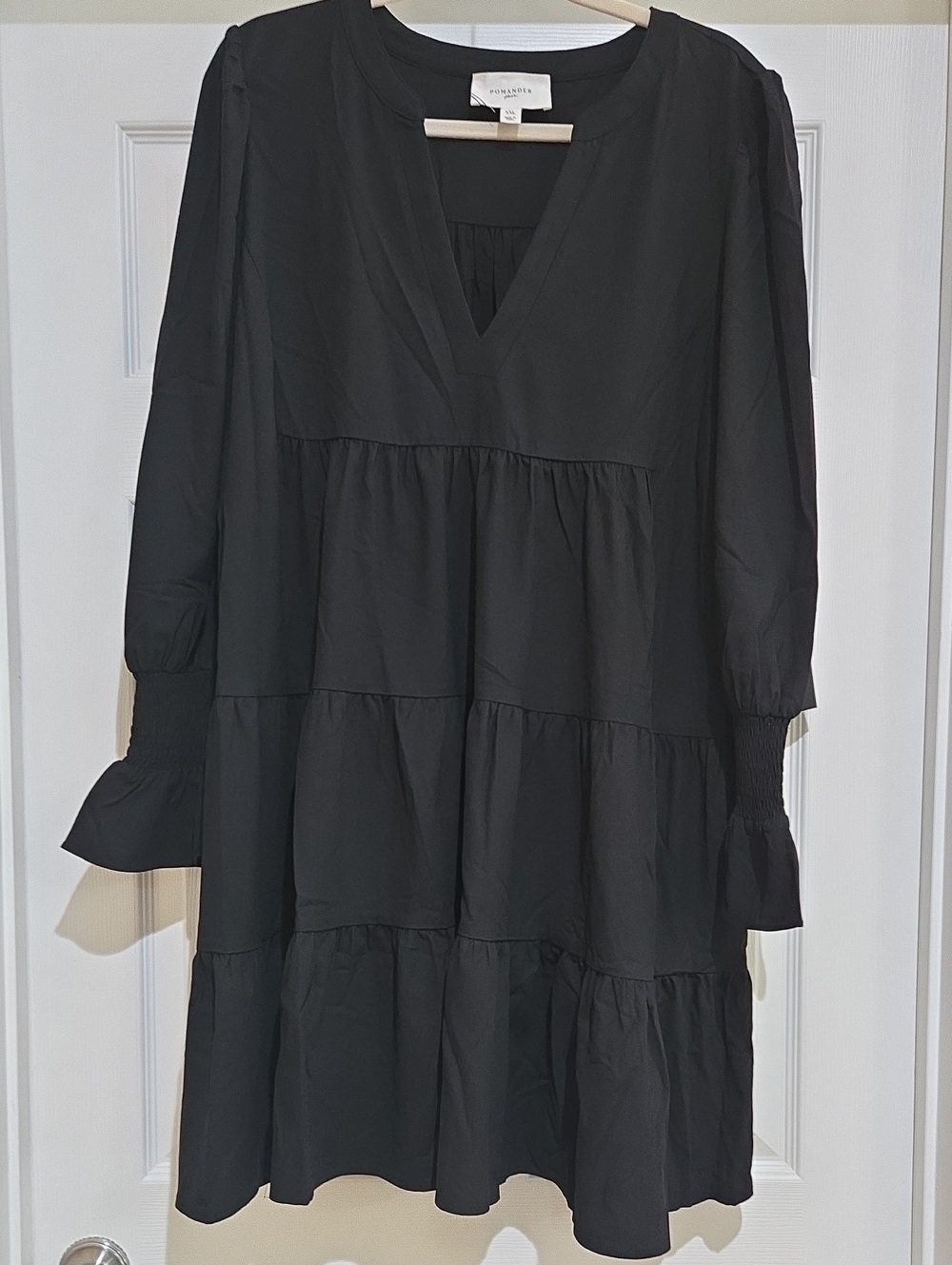 Pomander Place Black Tiered V-Neck Dress with Smocked Cuffs Size XXL
